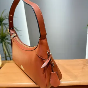 Coach Ella 35 Underarm HandBags