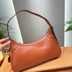 Coach Ella 35 Underarm HandBags
