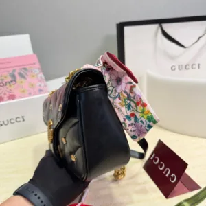 Gucci GG Marmont Head Layer Sheepskin Bee Series Bag