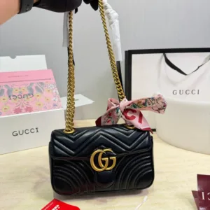 Gucci GG Marmont Underarm Tote Hand Bags