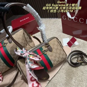 Gucci GG Supreme Boston Tote Hand Bags