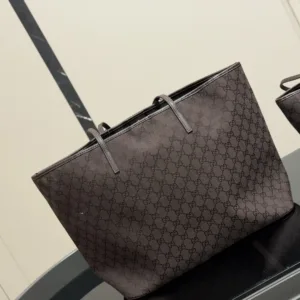 Gucci shopping tote hand bags