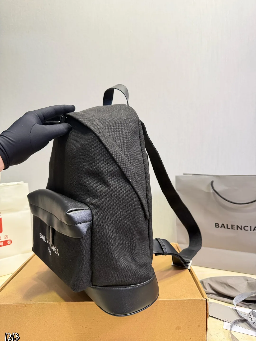 Balenciaga Paris backpack - Image 8