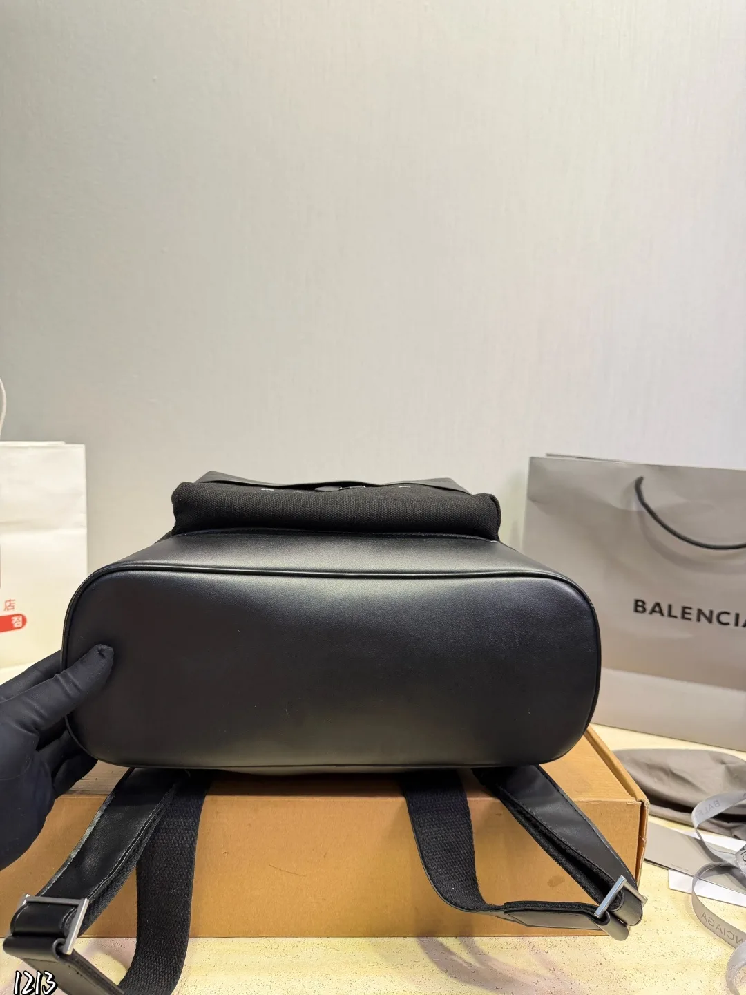 Balenciaga Paris backpack - Image 5