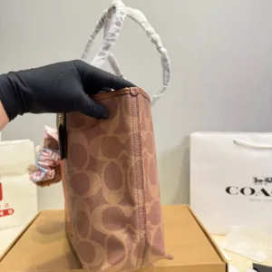 Coach New City 26ss Tote Bag