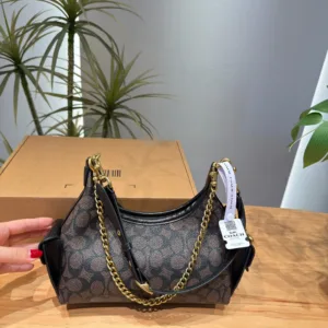 Coach Pocket Juliet retro buff motorcycle bag 26ss Hot tote Bag