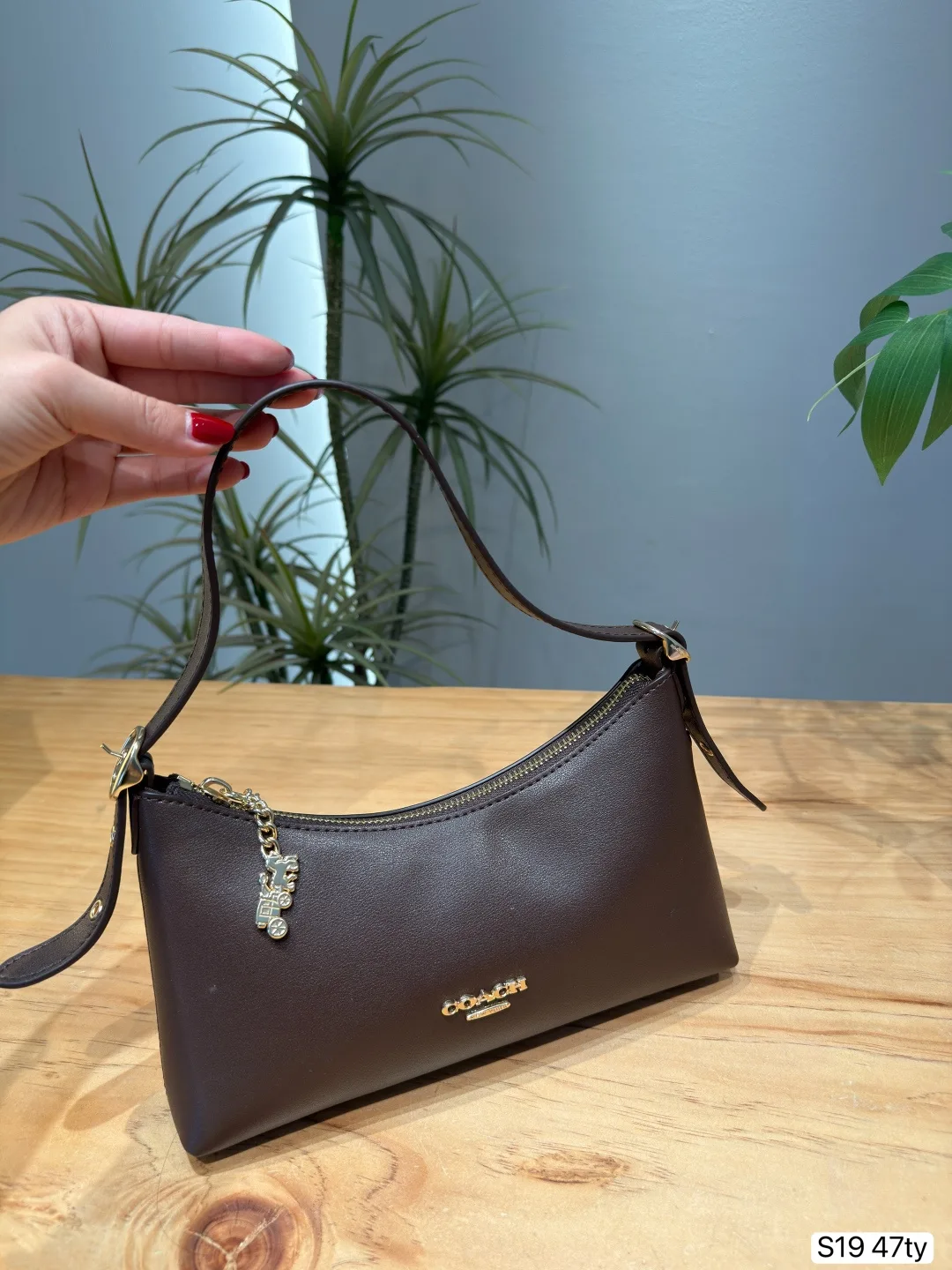 Coach spicy girl armpit HandBag - Image 2
