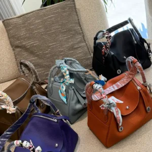 Hermès Lindy 30 Etoupe Togo Handbag