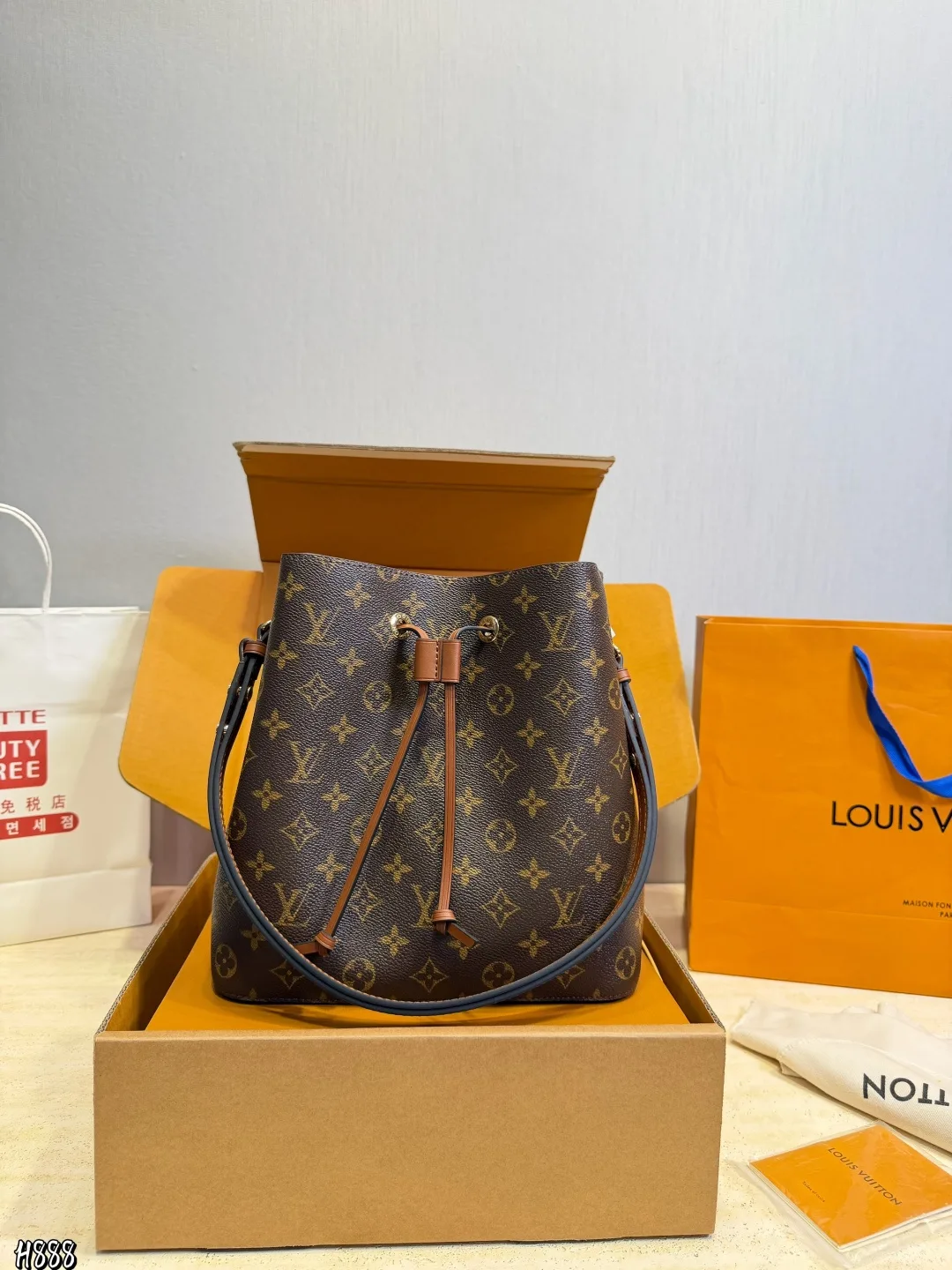 LV Champagne Bucket tote handbags - Image 2