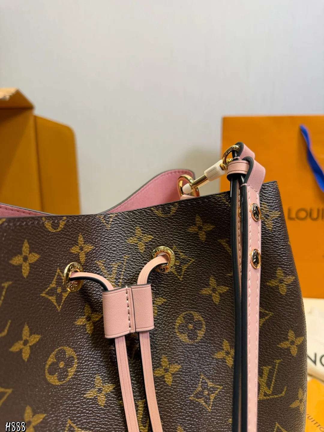 LV Champagne Bucket tote handbags - Image 5