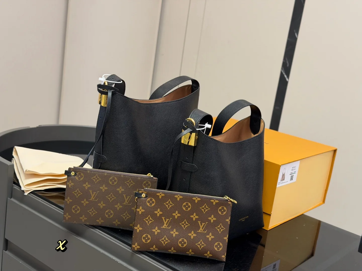 Louis Vuitton Low Key hobo handbags - Image 5