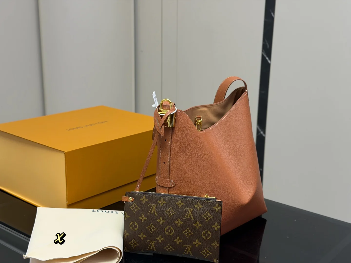 Louis Vuitton Low Key hobo handbags - Image 4