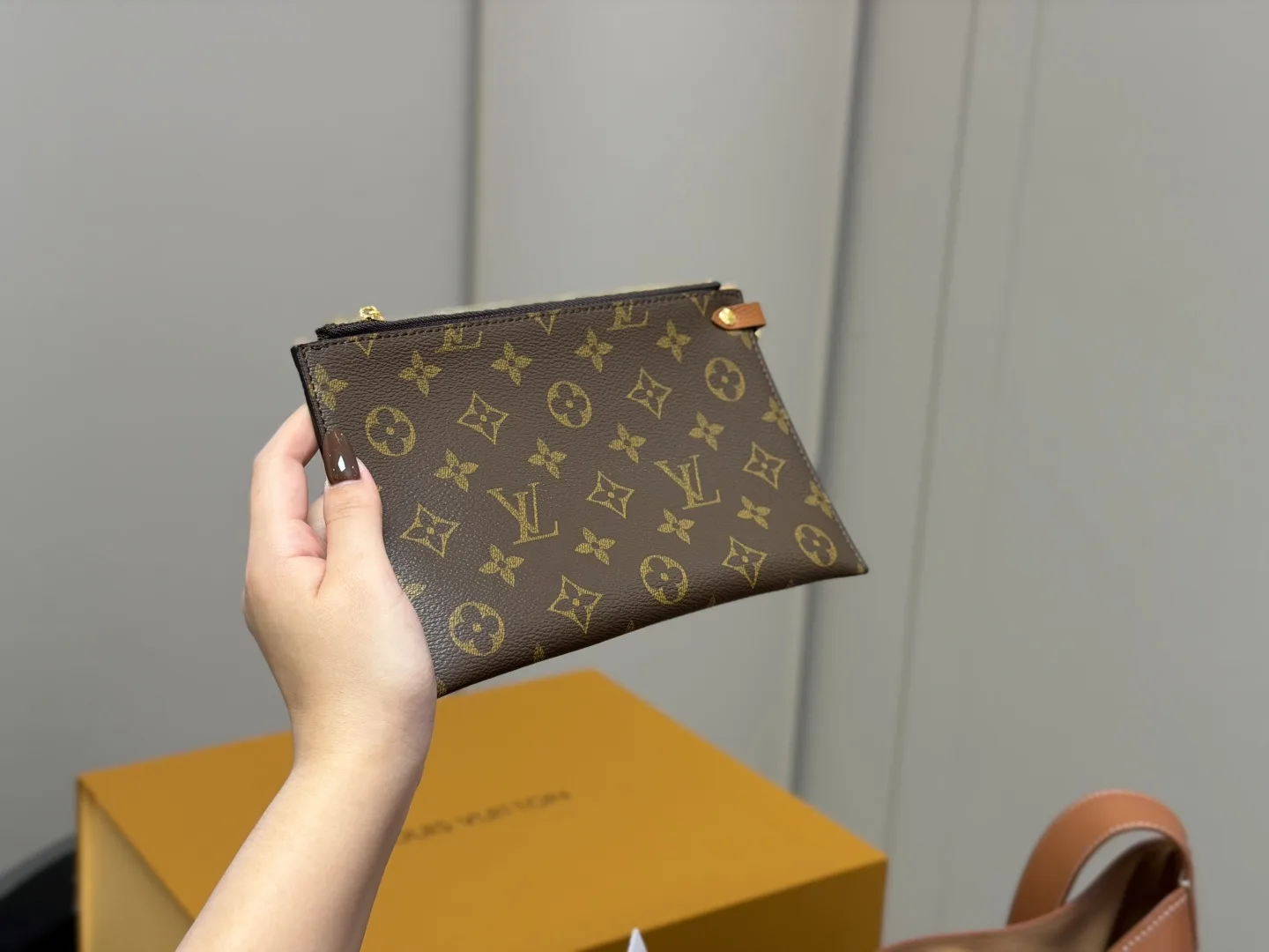 Louis Vuitton Low Key hobo handbags - Image 3