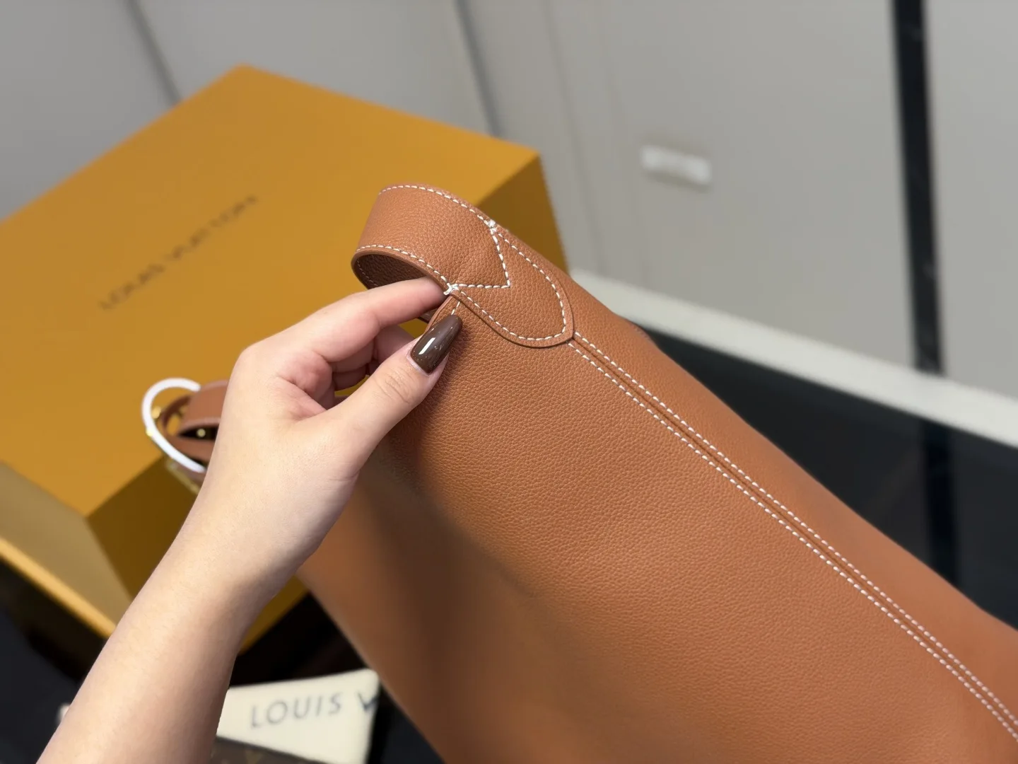 Louis Vuitton Low Key hobo handbags - Image 9