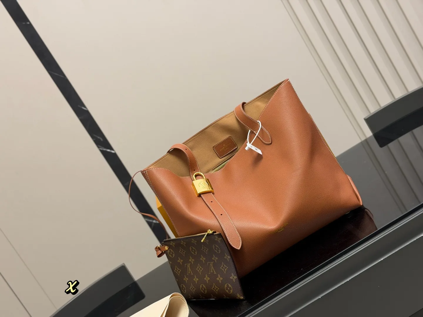 Louis Vuitton low key bumper handbag - Image 3