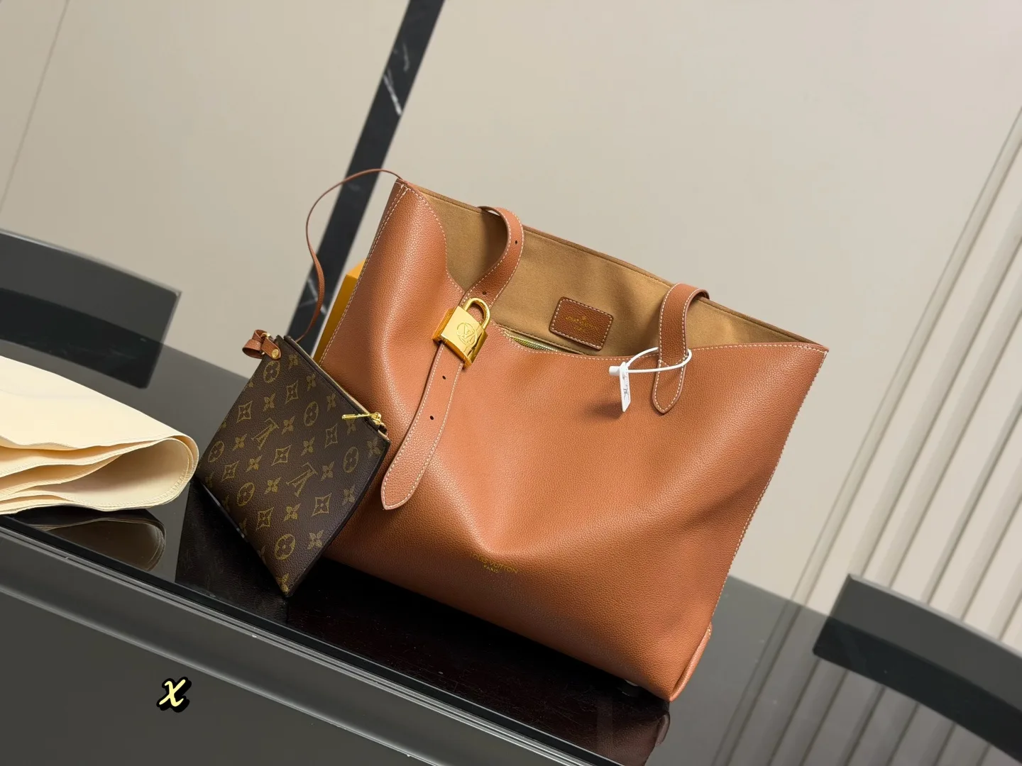 Louis Vuitton low key bumper handbag - Image 5