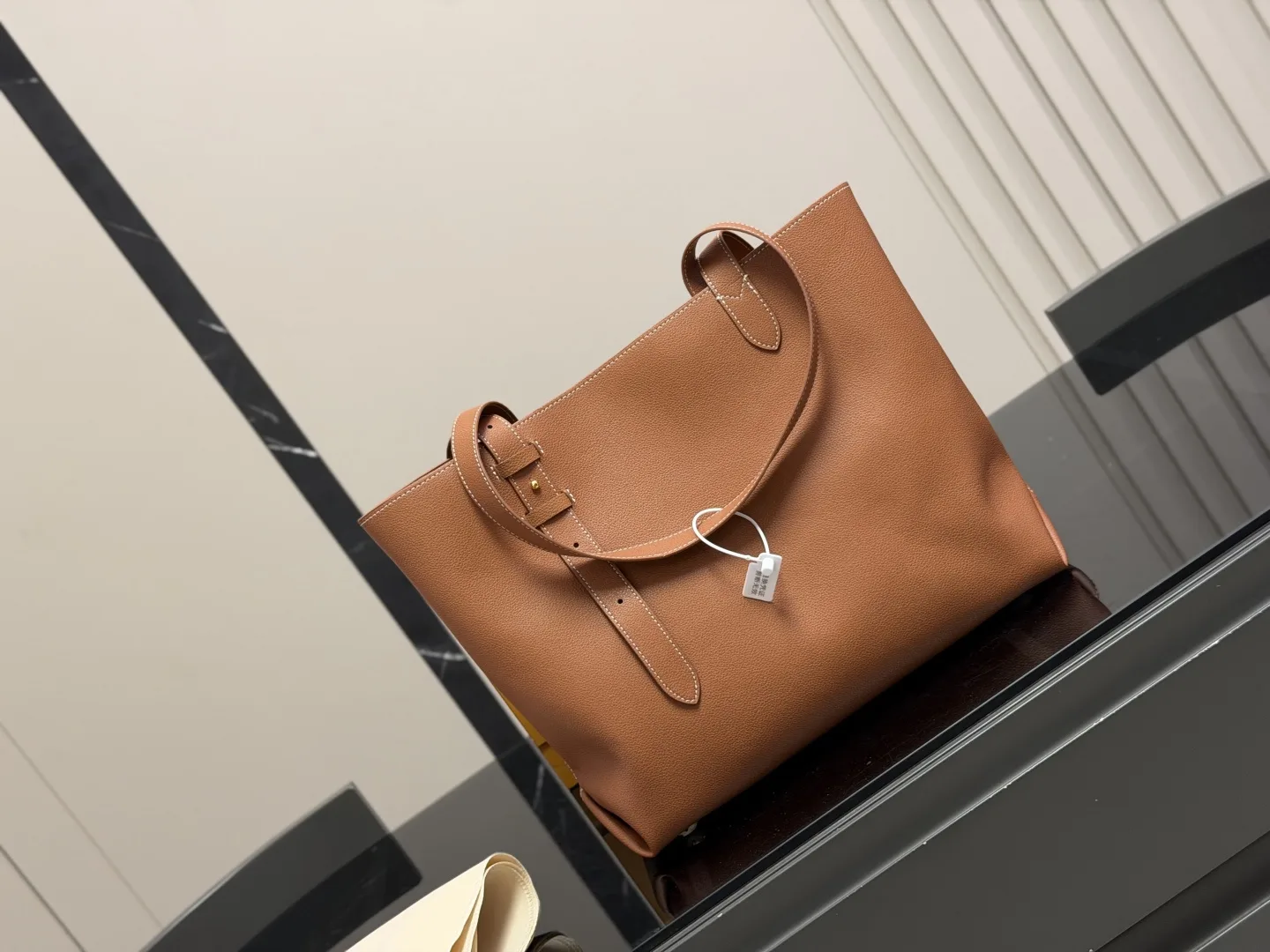 Louis Vuitton low key bumper handbag - Image 10