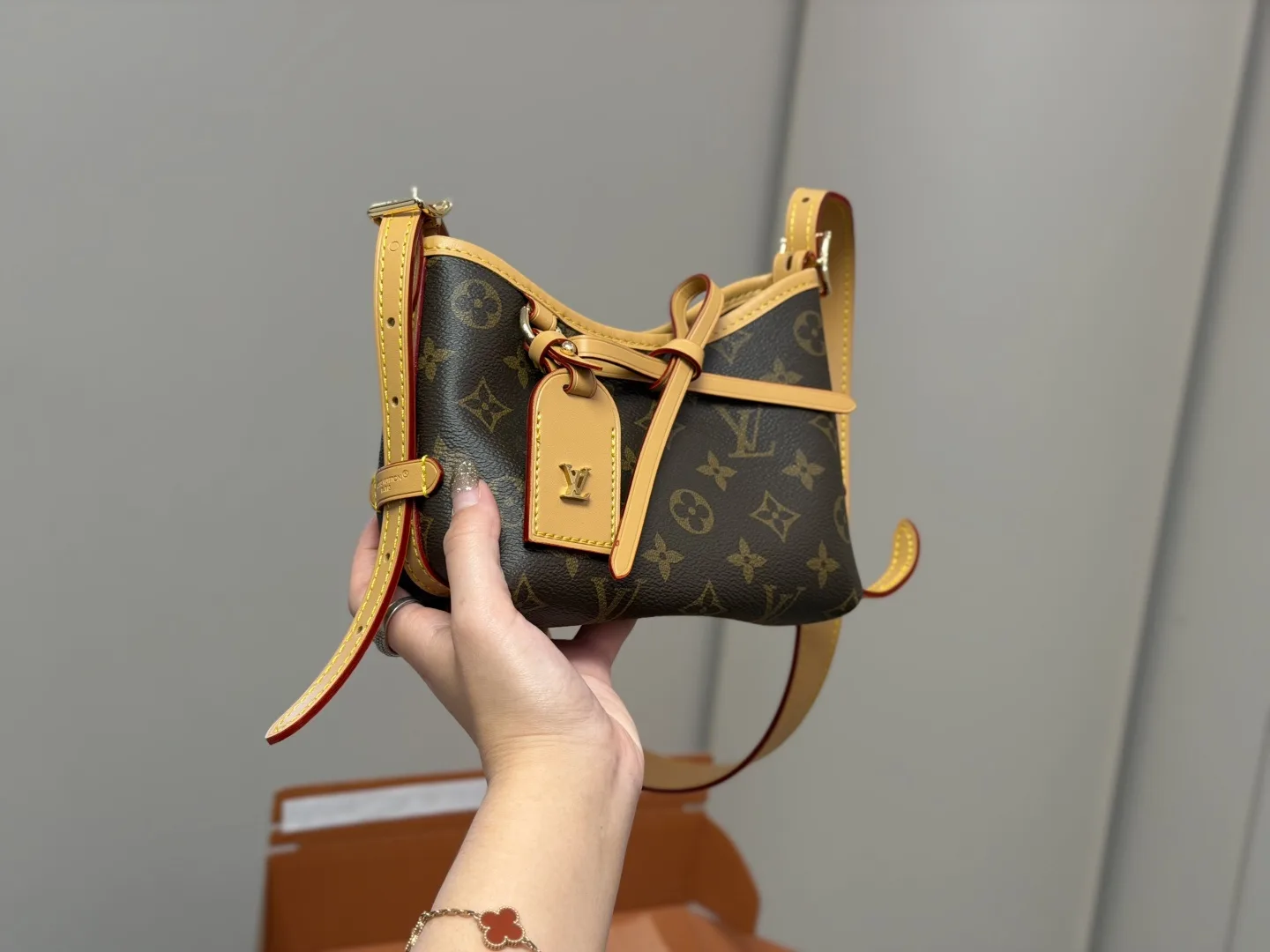LV new nano carryall tote bags