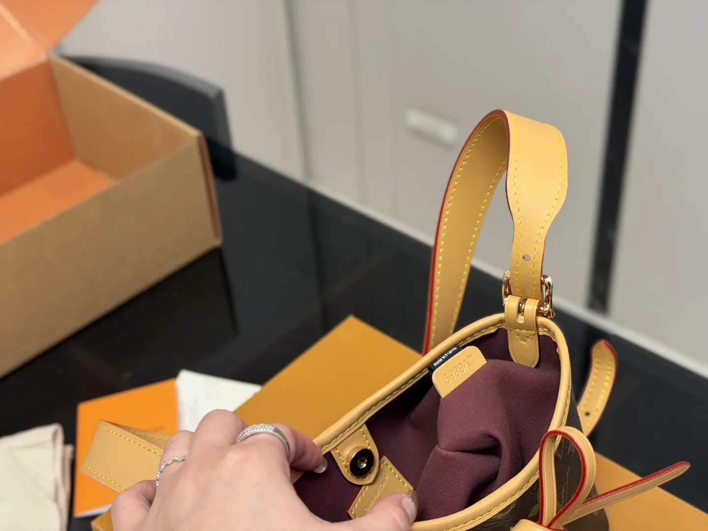 LV new nano carryall tote bags - Image 5