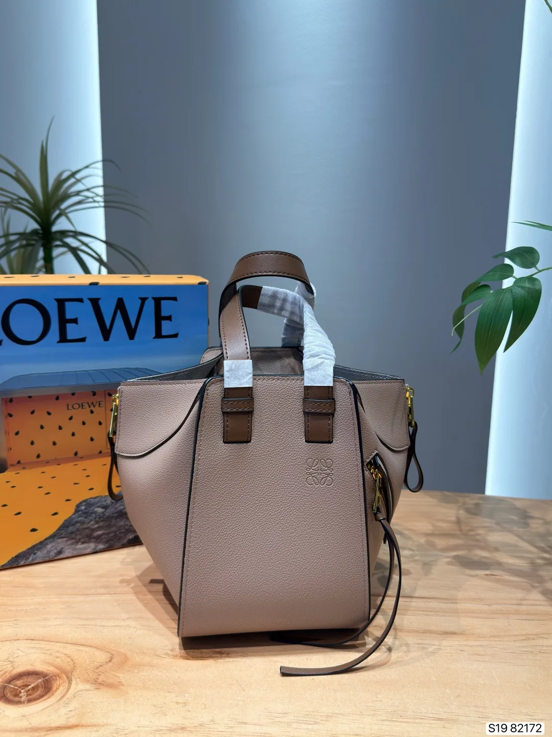 Loewe Hammock swing hand bag - Image 6