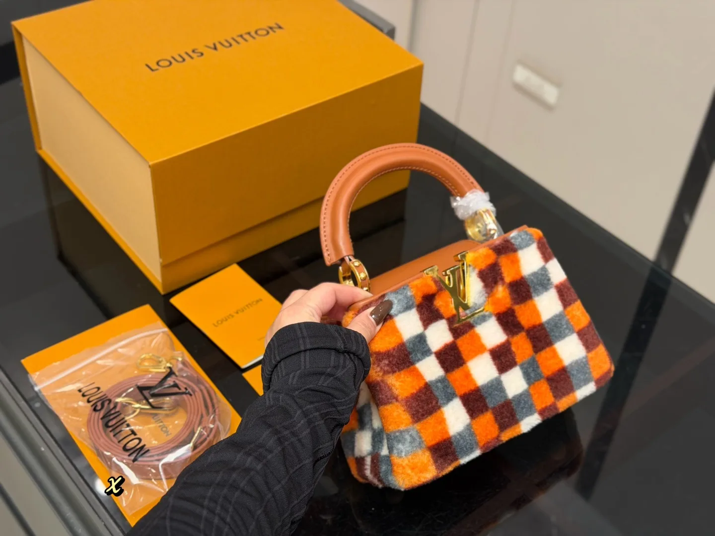 L&V Capucines Taurillon Tote Hand Bags - Image 10