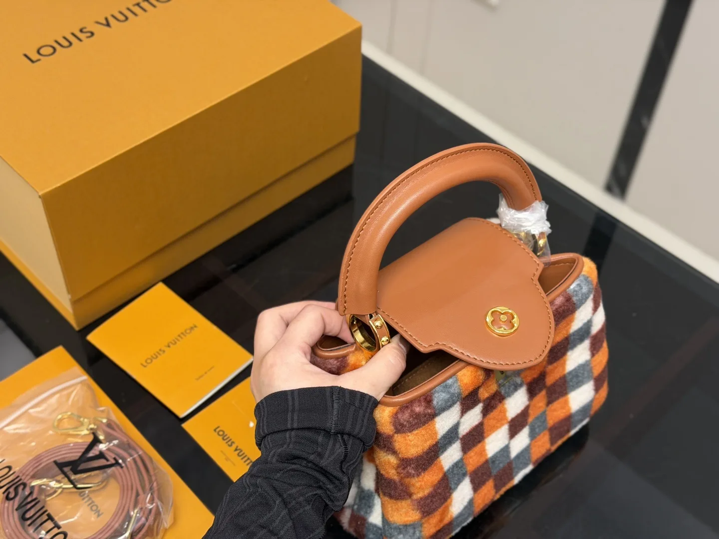 L&V Capucines Taurillon Tote Hand Bags - Image 9