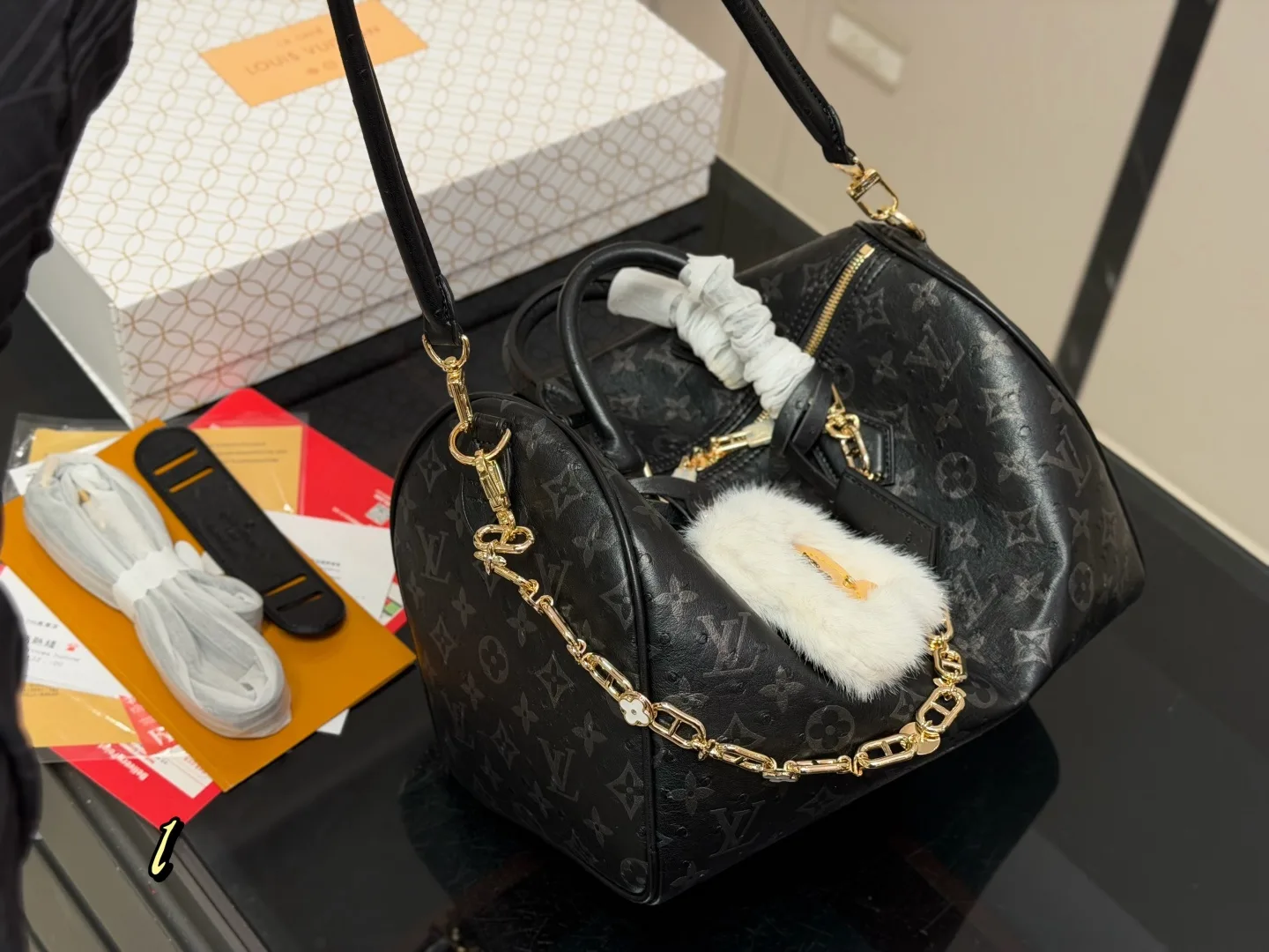 Lv Speedy 30 pillow tote handbags - Image 6