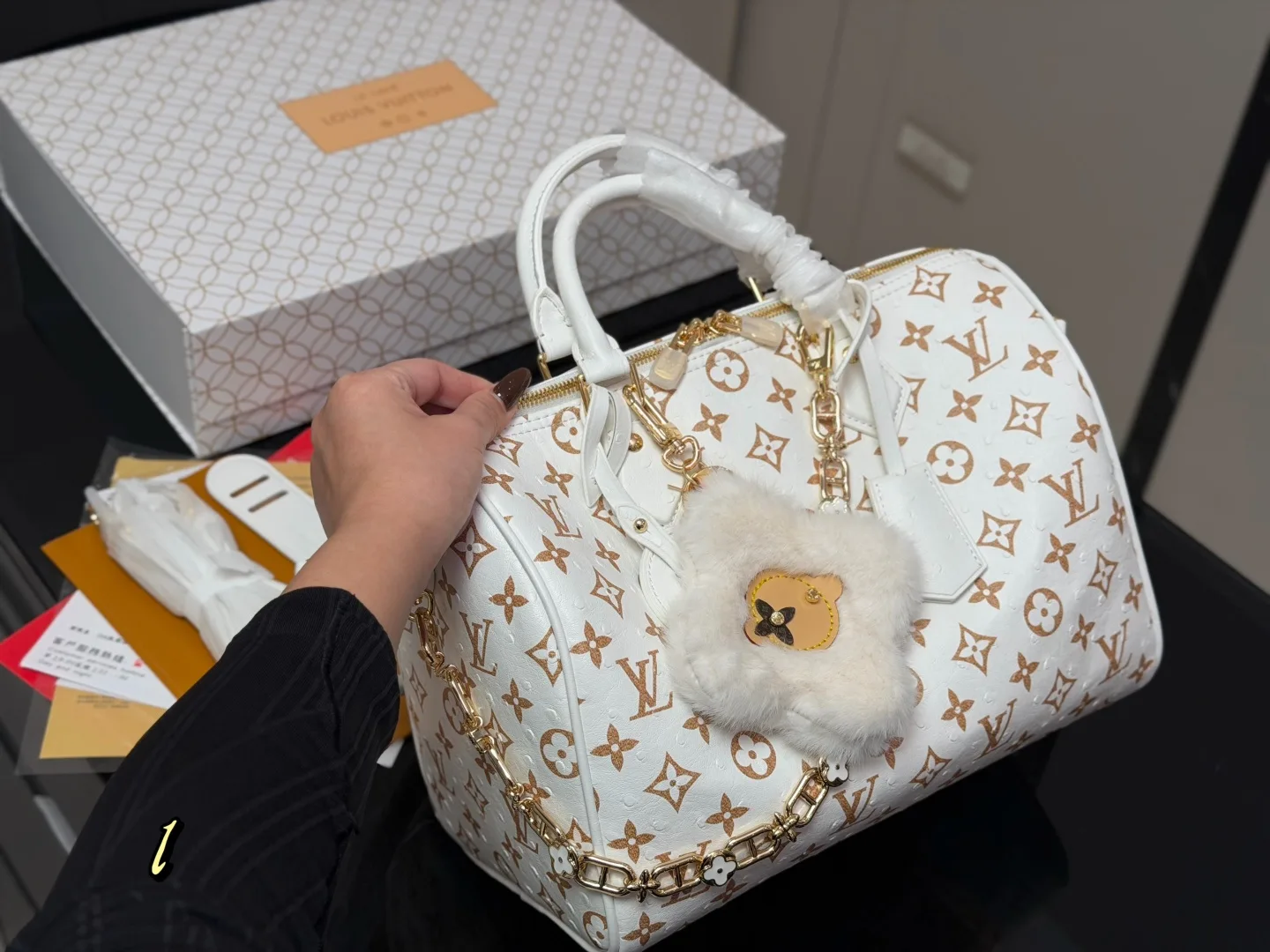 Lv Speedy 30 pillow tote handbags - Image 17