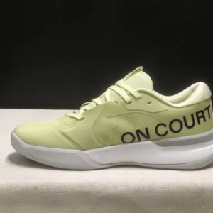on cloudflyer THE ROGER Pro 3 Clay Sneakers