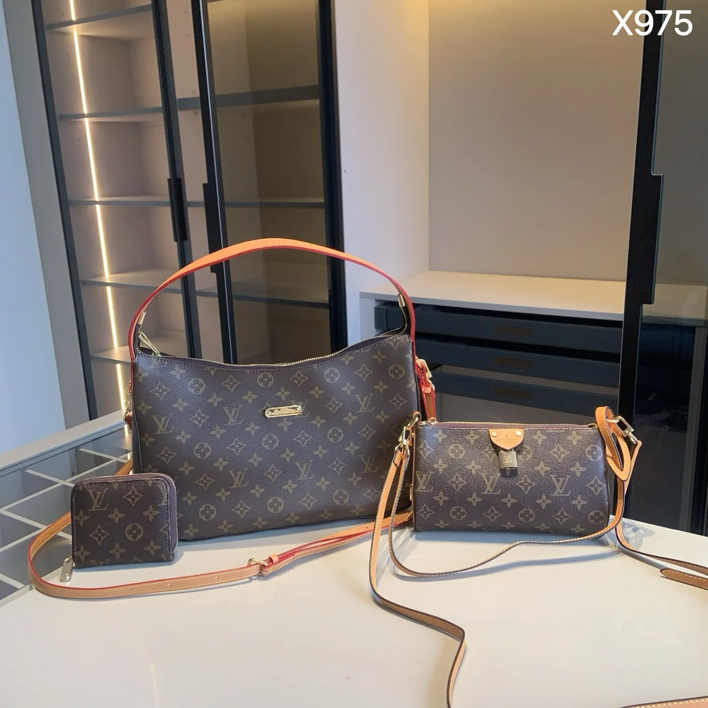 LV armpit crossbody bag wallet X975 Combination