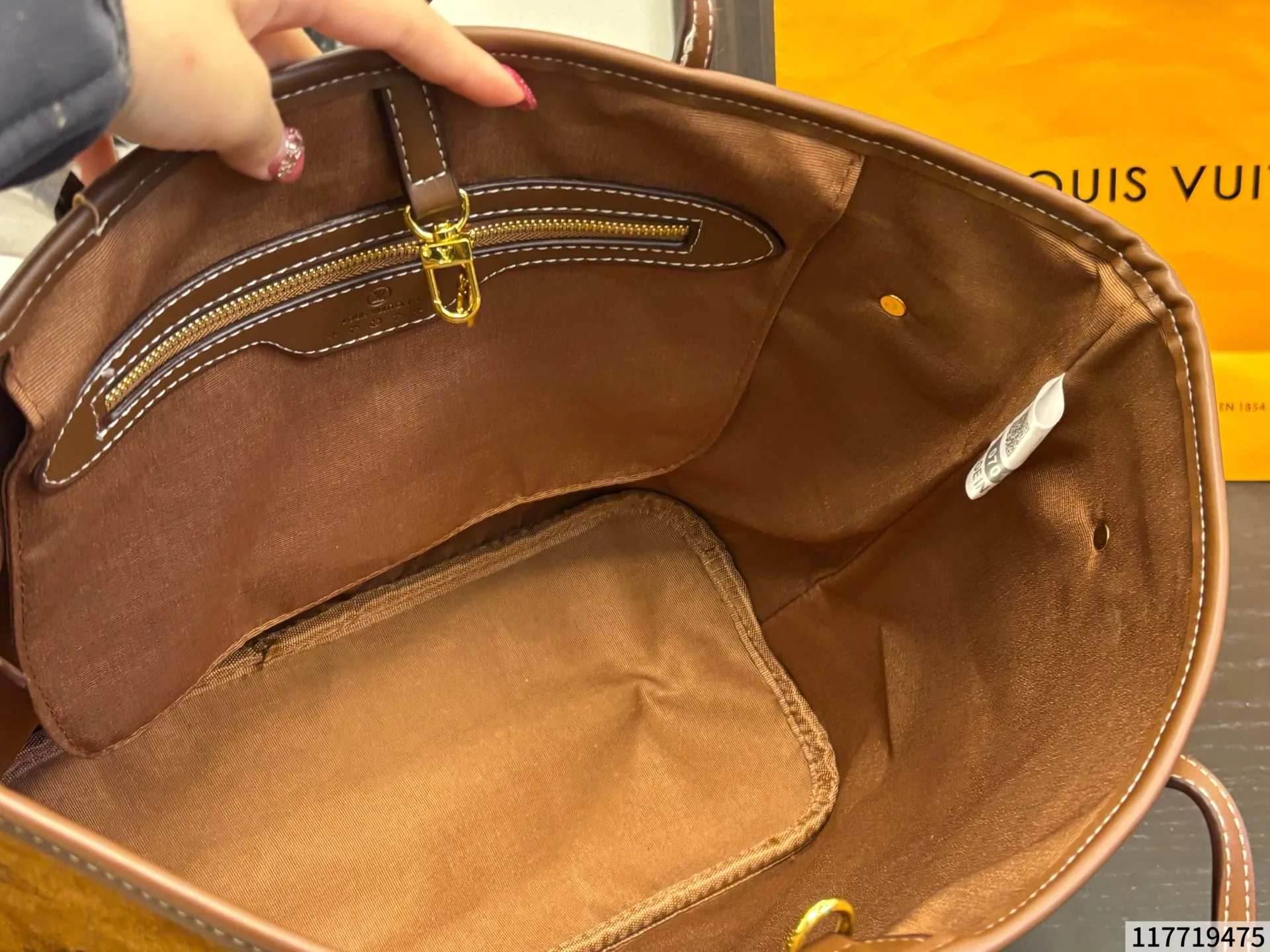 Lv Neverfull classic entry-level shopping bag - Image 15