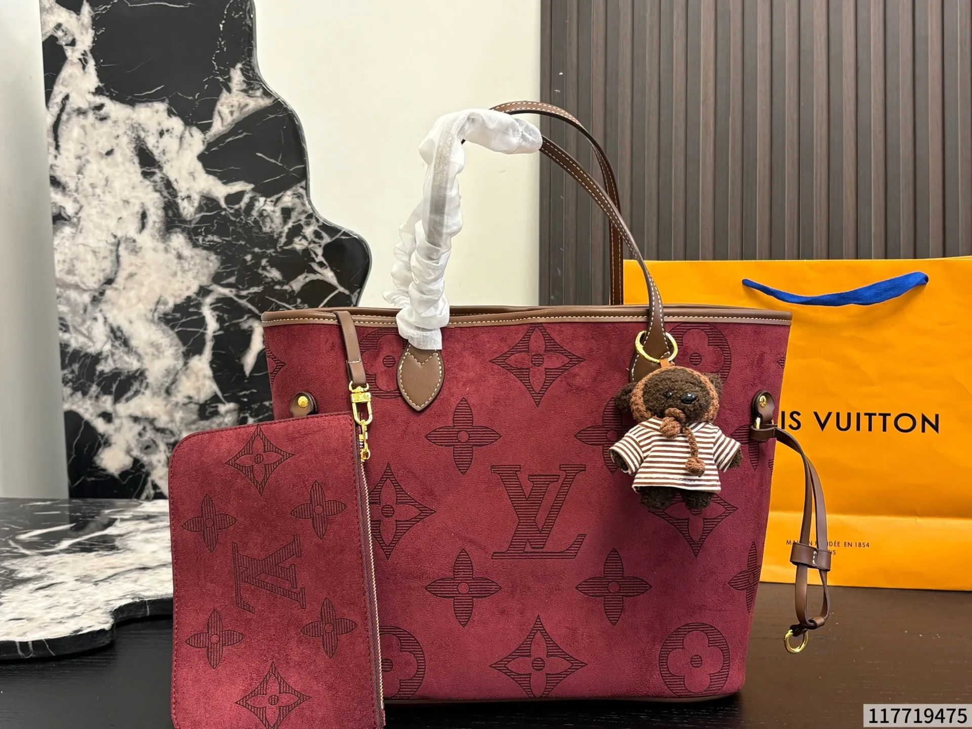 Lv Neverfull classic entry-level shopping bag - Image 3