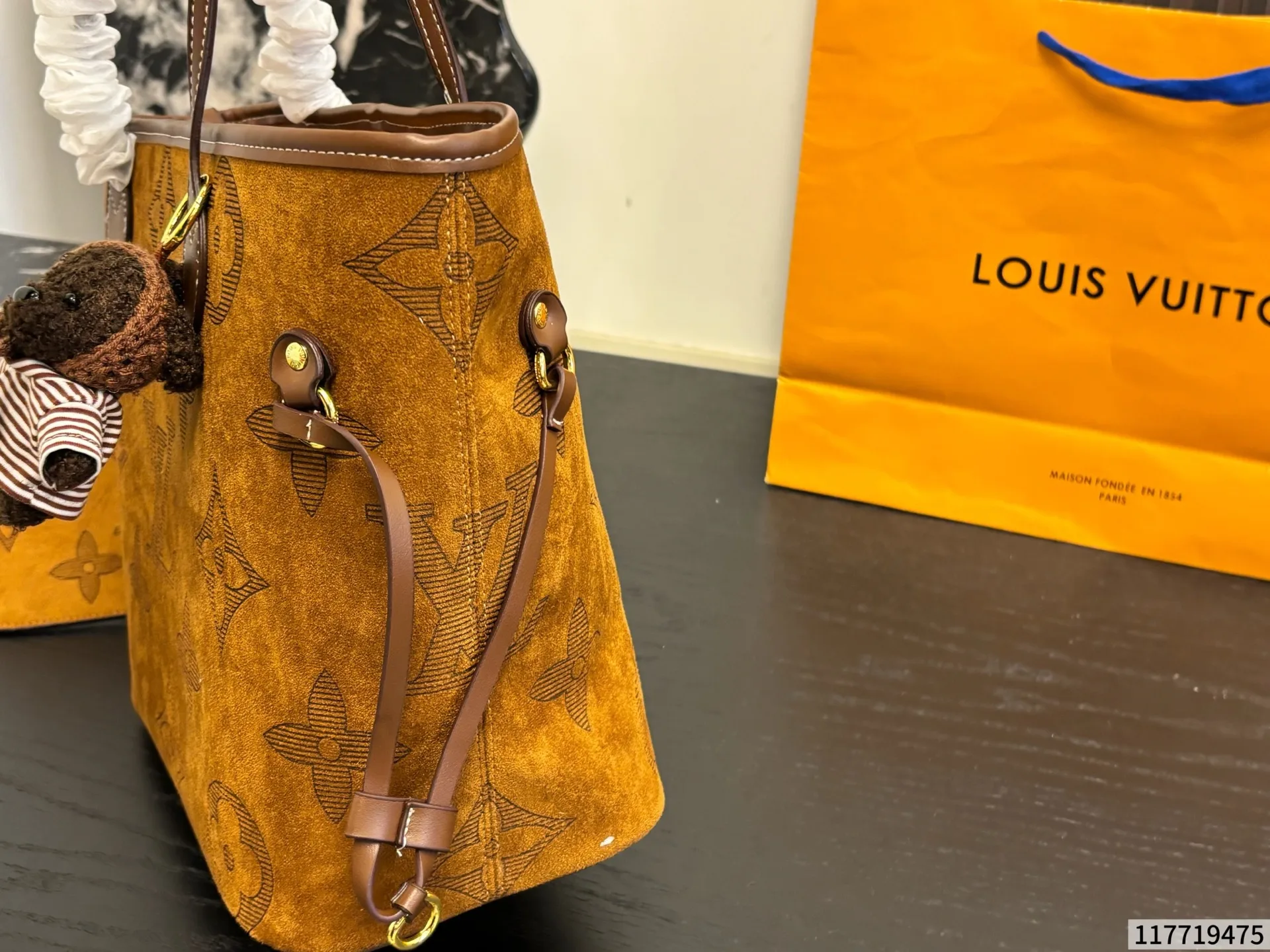 Lv Neverfull classic entry-level shopping bag - Image 10