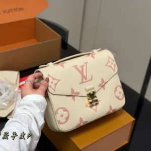 Lv cowhide mailman bag