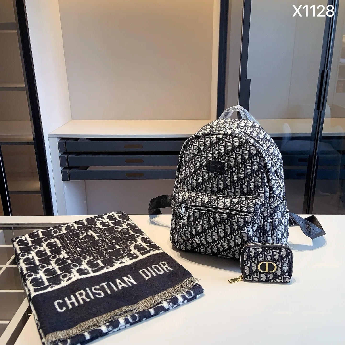 Christian dior Backpack scarf wallet X1128 Combination