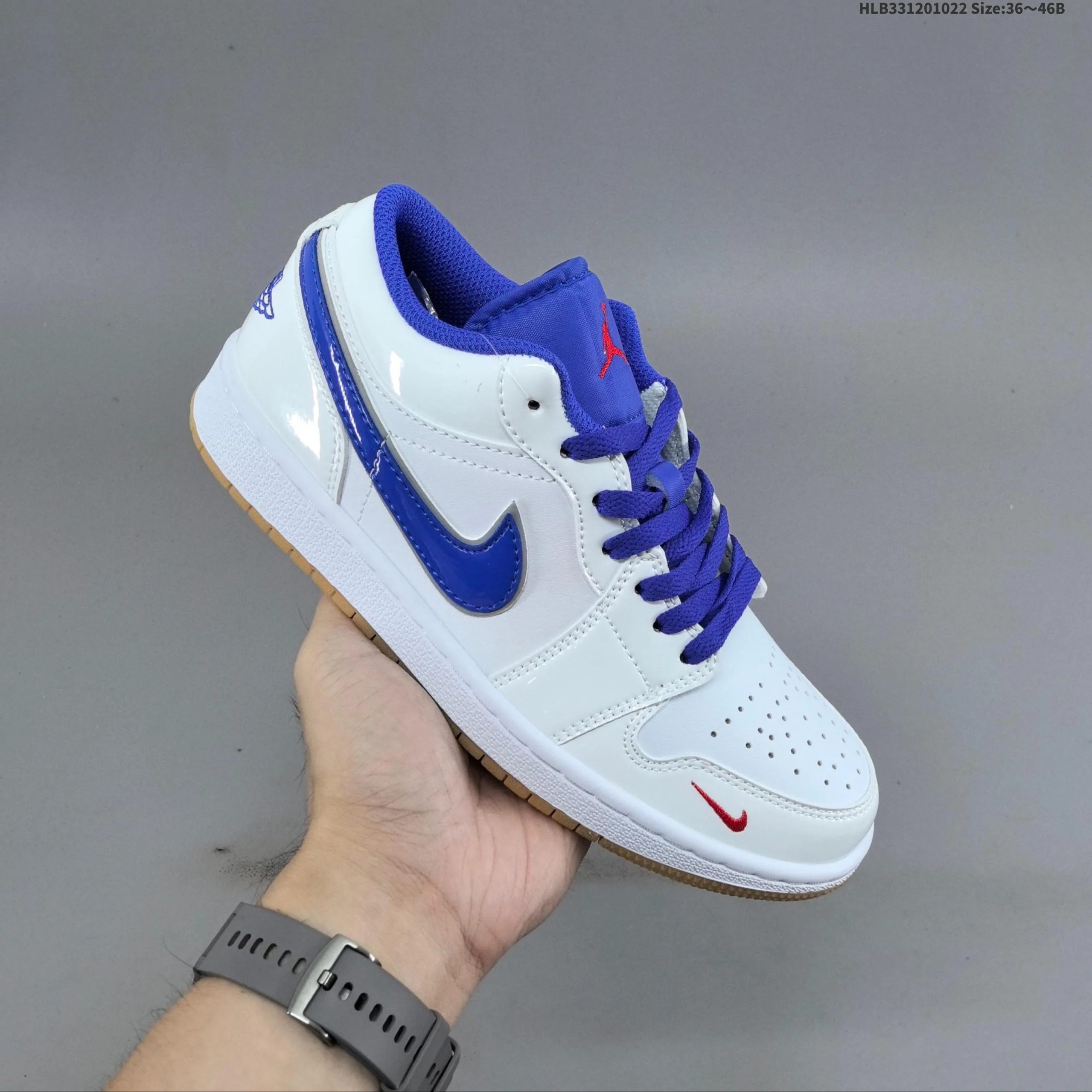 Air Jordan 1 Low SE Sneakers - Image 2