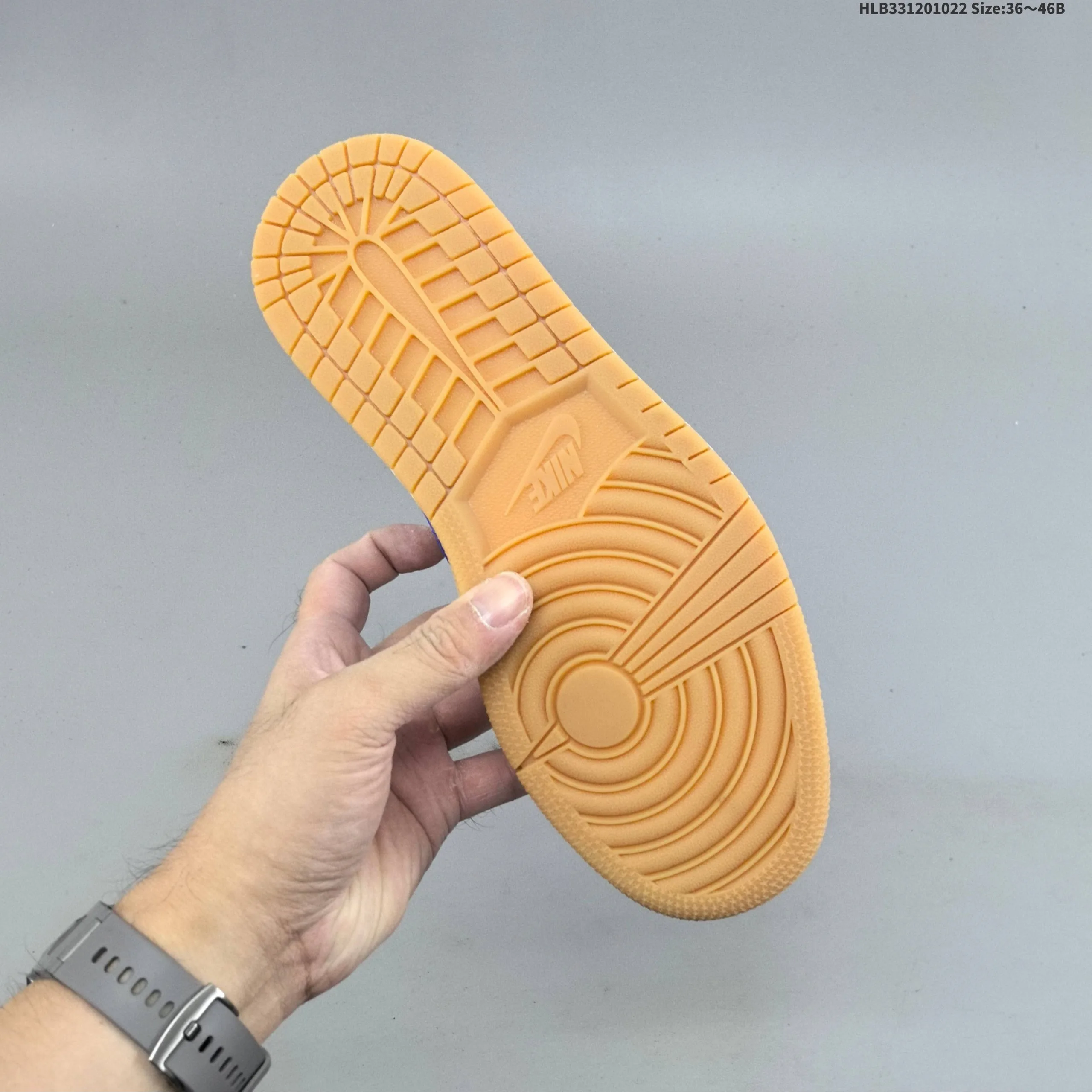 Air Jordan 1 Low SE Sneakers - Image 6