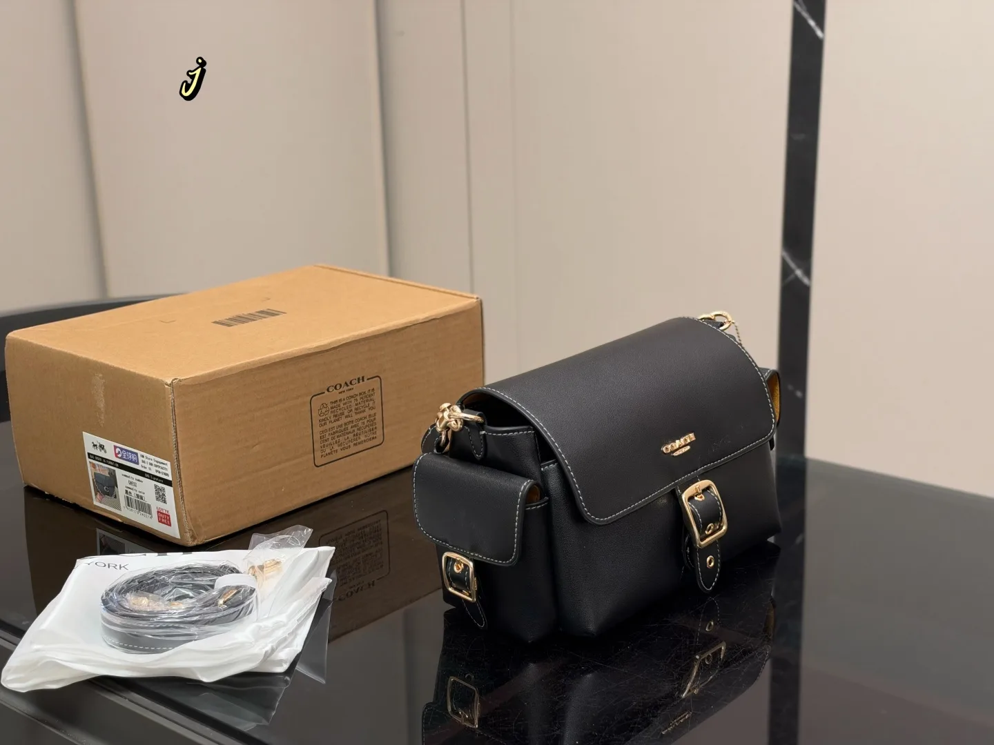 Coach Black Alice Underarm tote HandBags - Image 3