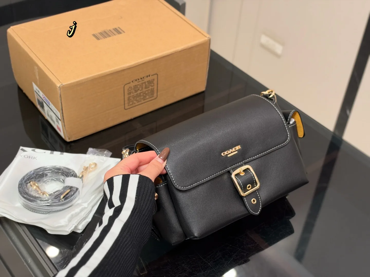 Coach Black Alice Underarm tote HandBags - Image 11