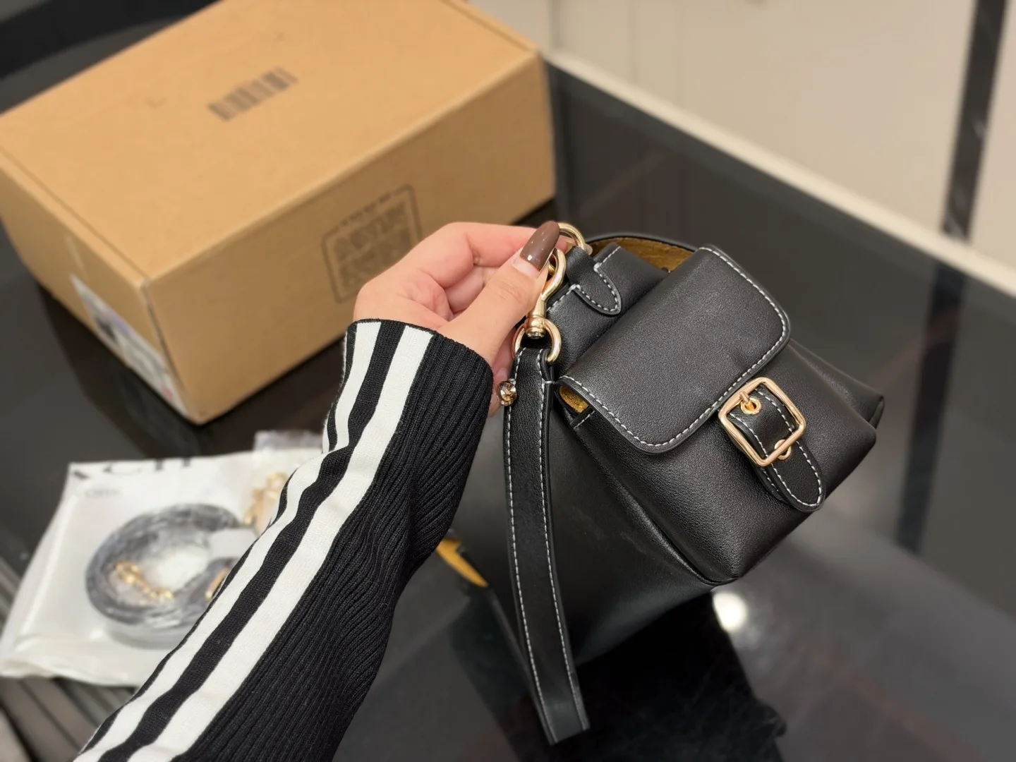 Coach Black Alice Underarm tote HandBags - Image 6