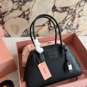 Miu Miu vivant suede retro shell handbag