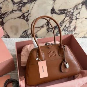 Miu Miu vivant suede retro shell handbag