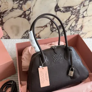 Miu Miu vivant suede retro shell handbag