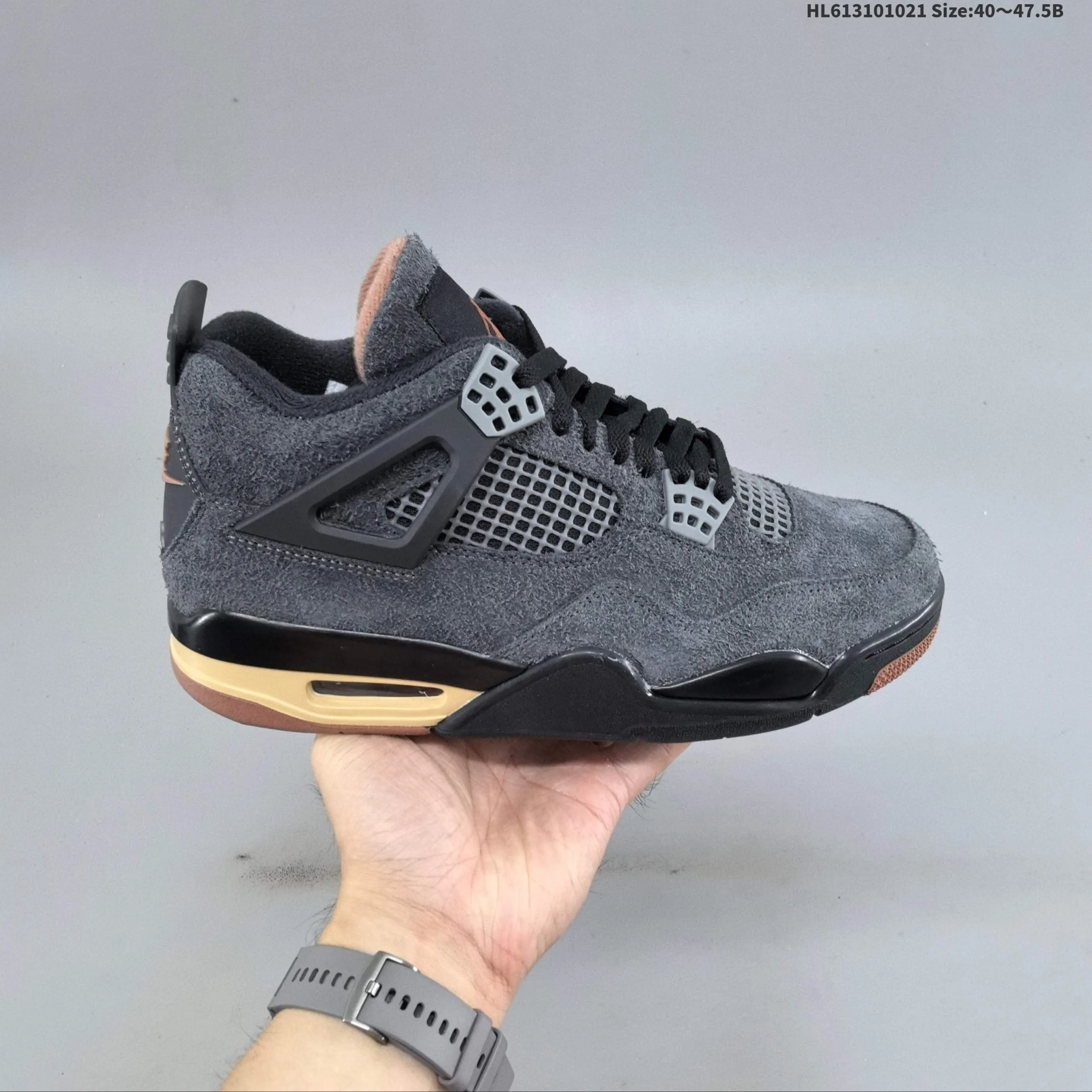 Nike Air Jordan 4 Retro IV6046-001 Sneakers