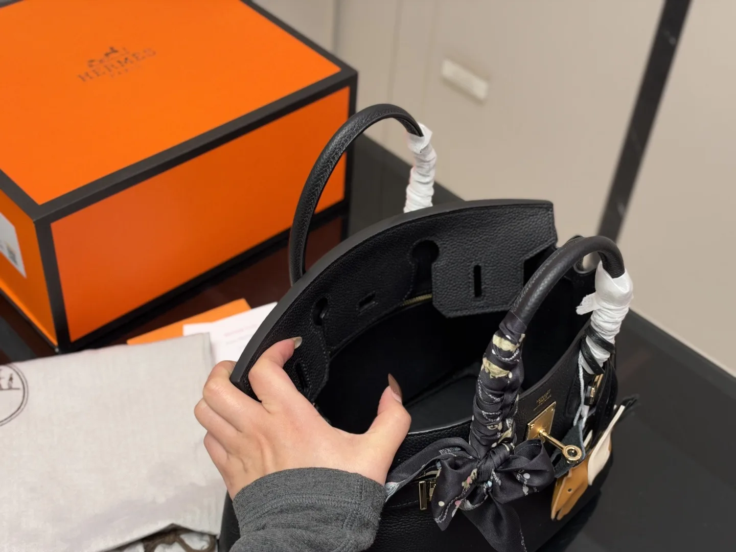 Hermes Bk30 Multi Size Tote Hand bags - Image 4