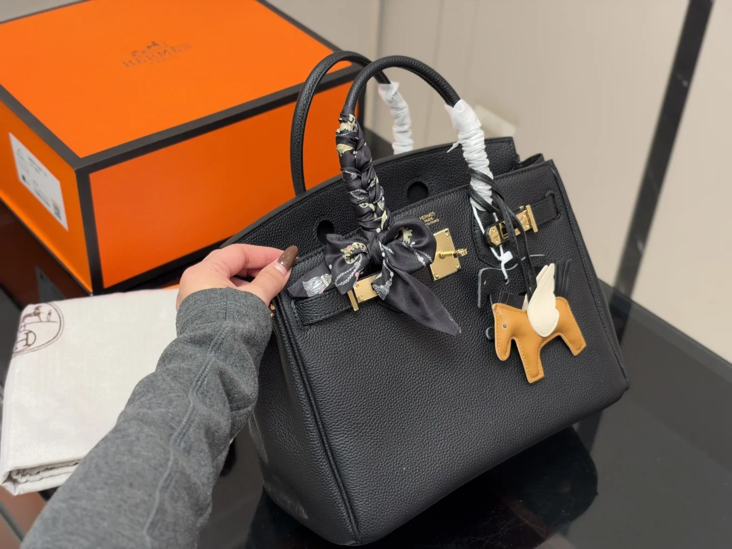 Hermes Bk30 Multi Size Tote Hand bags - Image 6