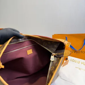 LV Carryall Large Tote Handbags