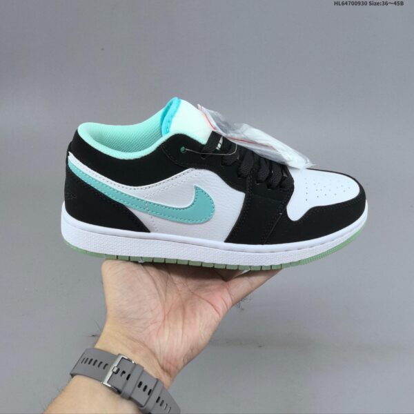 Air Jordan 1 Low "USA" low top Patriot sneakers - Image 12