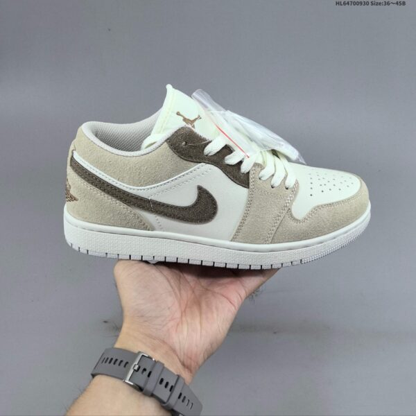 Air Jordan 1 Low "USA" low top Patriot sneakers - Image 5
